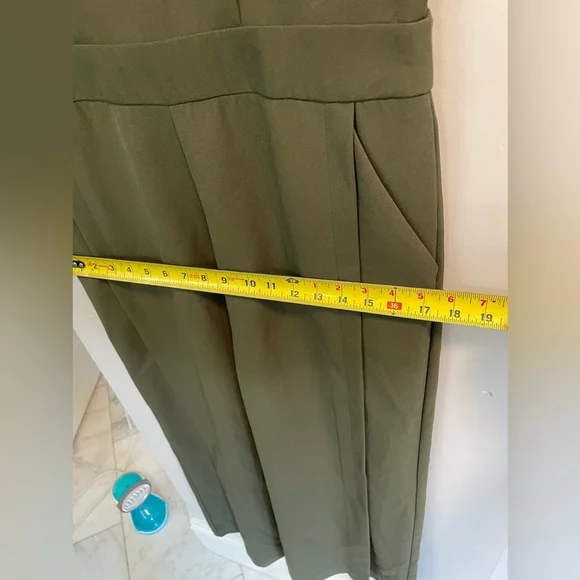 Gibson Latimer, 10, Women’s dark olive green back zip wide leg jumpsuit EUC - Picture 4 of 7